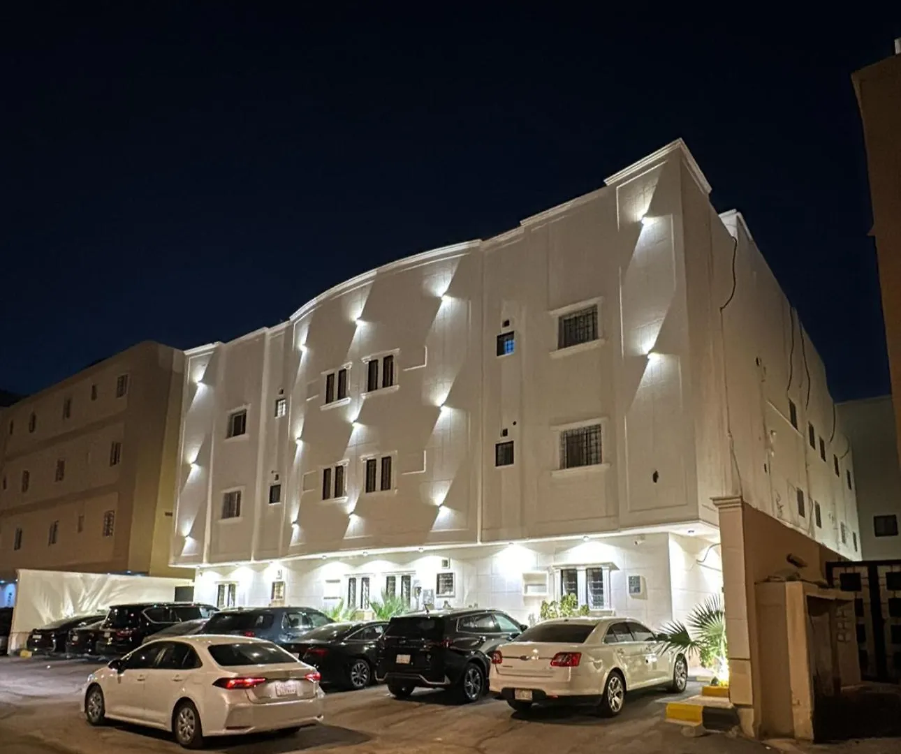 استديو فندقي حي العقيق مدخل ذاتي Riyadh Apartment